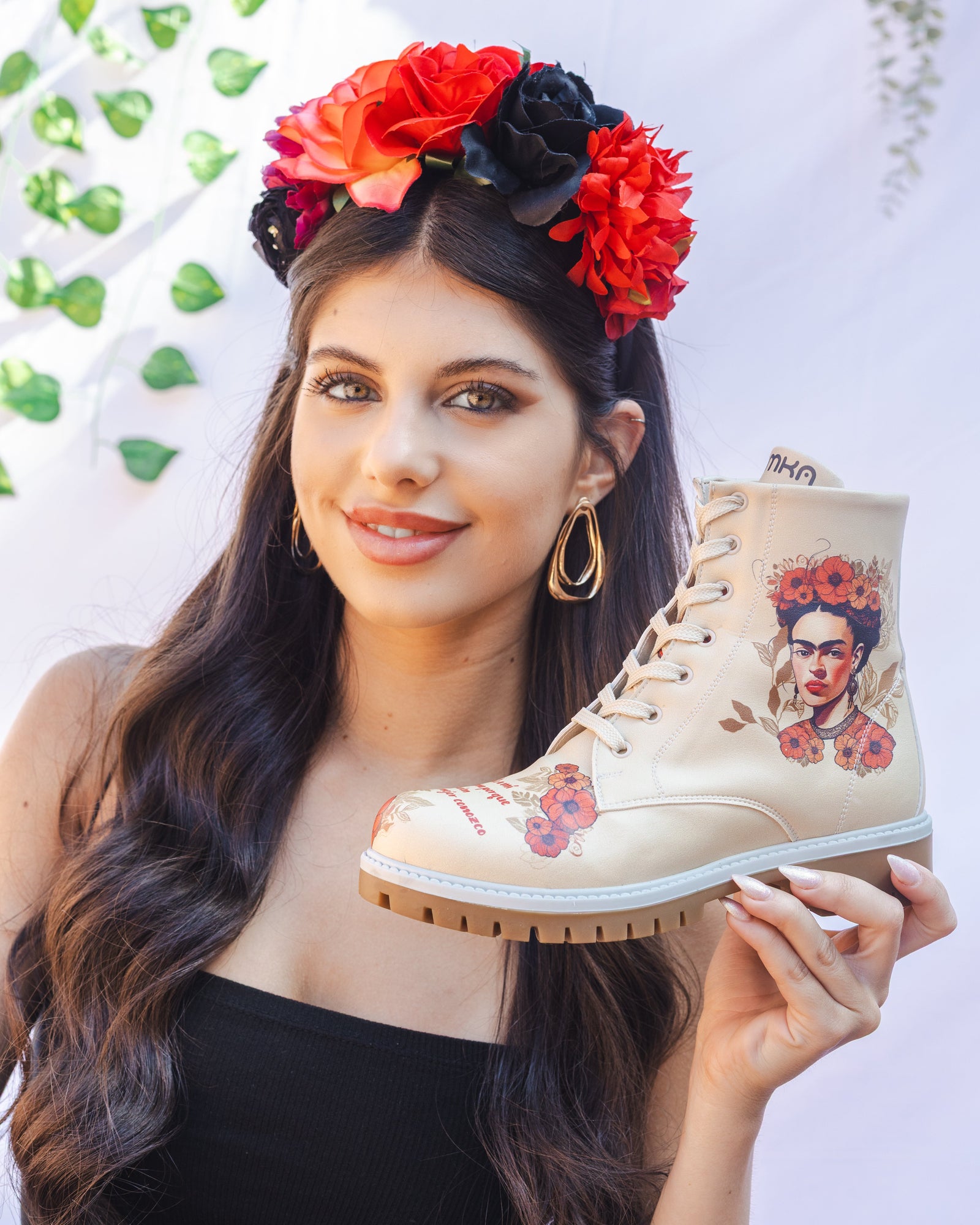 Pasos de arte: Calzado Frida Kahlo que inspira